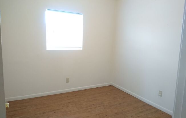 2 beds, 1 bath, 675 sqft, $650, Unit 440 Arter-Unit 13
