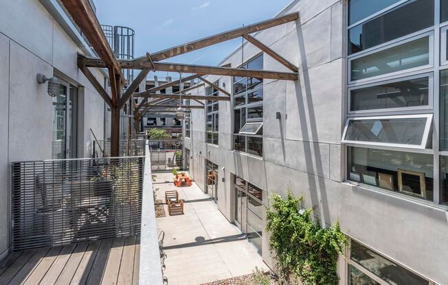 2 beds, 2 baths, 1,311 sqft, $4,900, Unit 527 Molino Unit 107