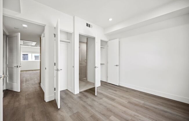 3 beds, 3 baths, 938 sqft, $3,150, Unit 603