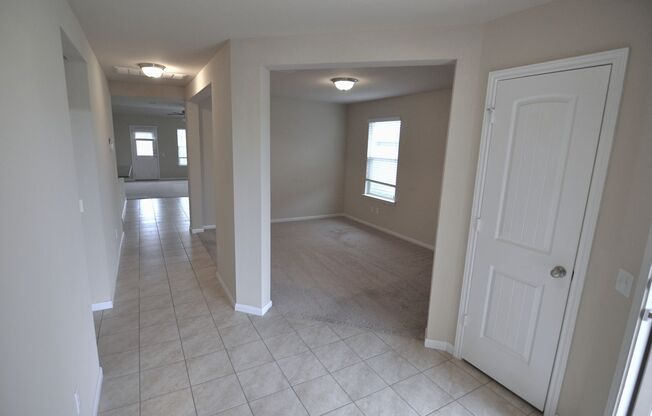 Spacious One-Story Home in Prime Hutto Location!