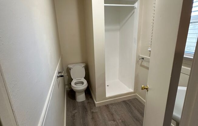 Studio, 1 bath, $1,087, Unit Apt. 09