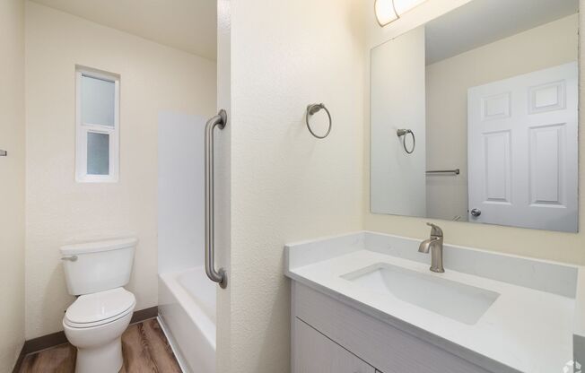 3 beds, 2 baths, 1,100 sqft, $2,100, Unit 7535-01