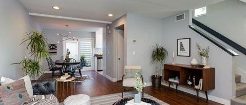 285 E VILLA ST