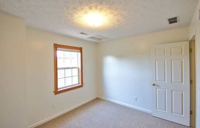 3 beds, 2 baths, 1,700 sqft, $1,999, Unit GP - 2717