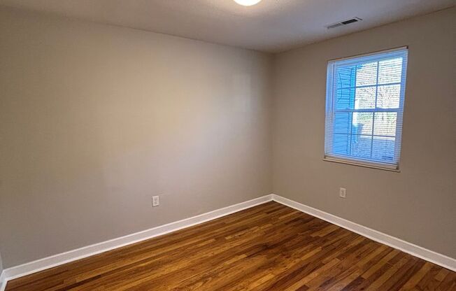 3 beds, 1 bath, $1,700