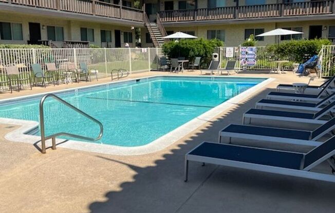 1 bed, 1 bath, 651 sqft, $2,125, Unit A011