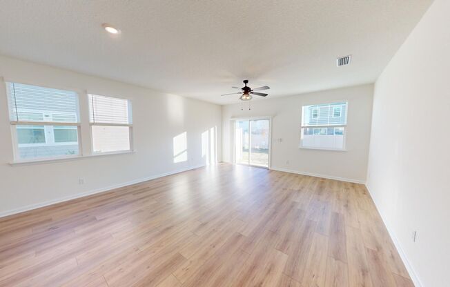 3 BR 2.5 BA TOWNHOME LIVING: Meadows At Oak Leaf