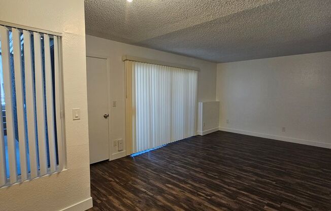 1 bed, 1 bath, 580 sqft, $995, Unit 123