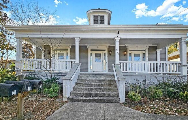 521 AUBURN AVE NE
