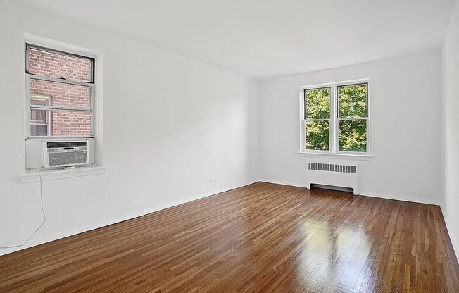 640 W 231 ST