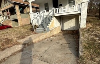 2533 POPLAR AVE