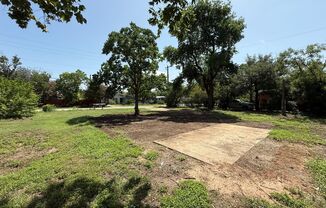 305 &amp; 401 Chaparral Rd