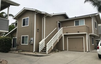 3 beds, 2 baths, $6,100, Unit A