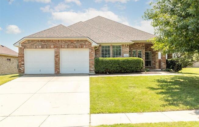 5739 DEREK WAY