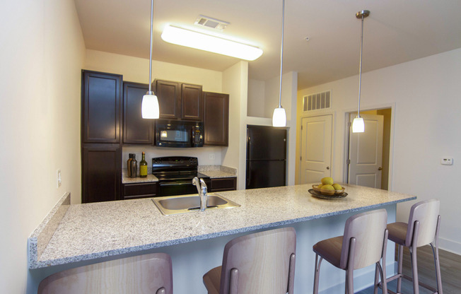 2 beds, 2 baths, 1,088 sqft, $1,599
