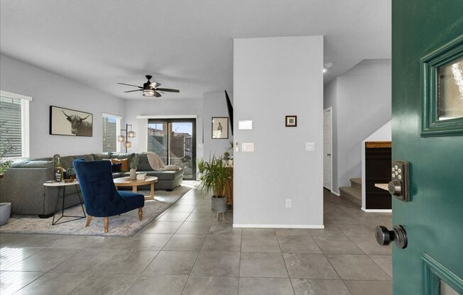 Beautiful 3 bedroom home in a gated community in North Las Vegas!
