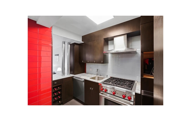 1 bed, 1 bath, 685 sqft, $5,000, Unit 6D