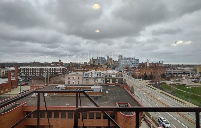 Studio, 1 bath, 250 sqft, $635, Unit 305