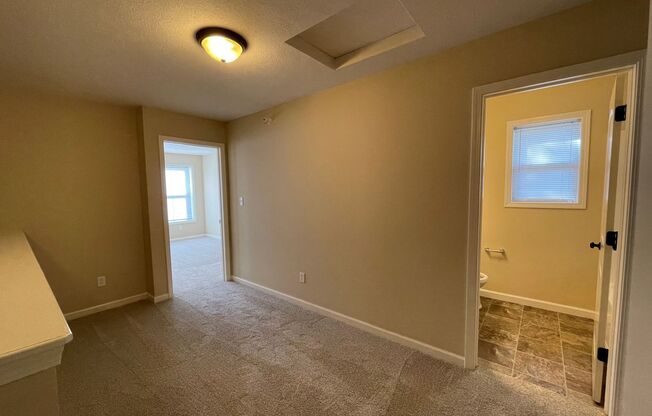 542 W Main St