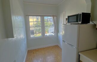 1 bed, 1 bath, $1,945, Unit #2