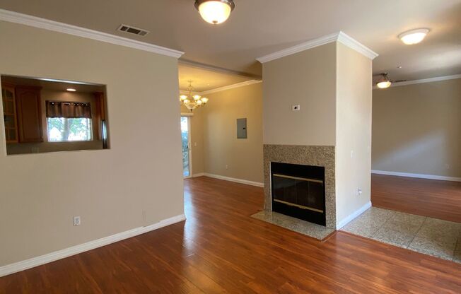 3 Bedroom 3 Bathroom Pasadena Townhouse with Attached Garage and Washer and Dryer in Unit