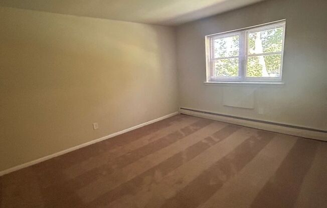 1 bed, 1 bath, 700 sqft, $1,295, Unit C206