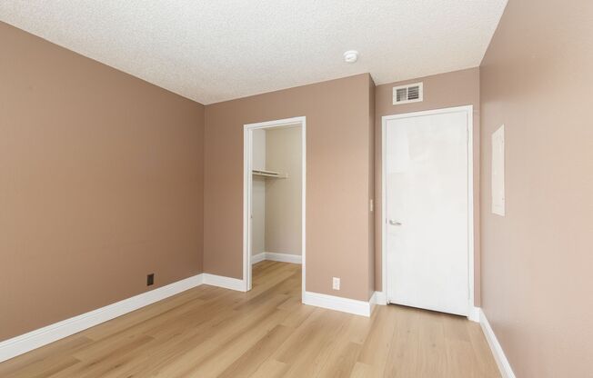 2 beds, 2 baths, $1,495, Unit # 2050