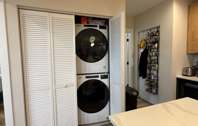 1 bed, 1 bath, 693 sqft, $2,299, Unit 105