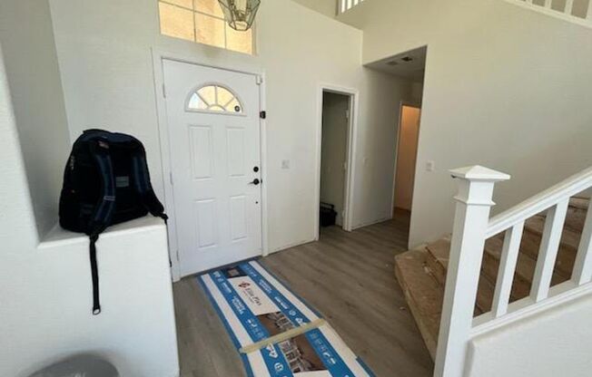 Lovely home with 3 bedrooms off of N Durango and the 95 Freeway - closet to shopping