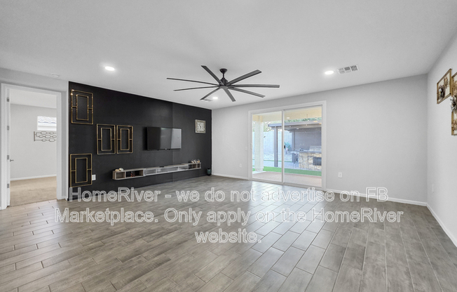 3406 S 177 DR