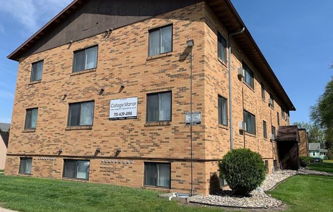 College Manor