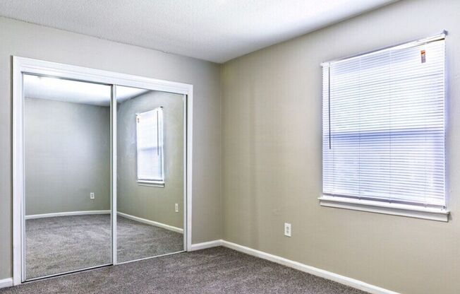 3 beds, 2 baths, 1,078 sqft, $1,375, Unit 420V