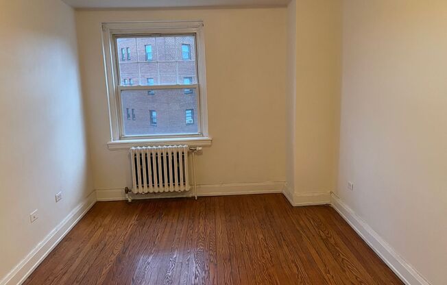 1 bed, 1 bath, 617 sqft, $1,850, Unit Wellington 402