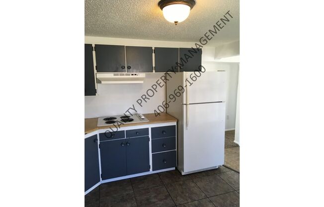 2 beds, 1 bath, 700 sqft, $950, Unit 3510 UP