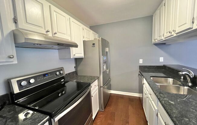 **OFFERING WAIVED APPLICATION FEES & $100 MOVE IN PROMOTION** Newly Remodeled 2BD, 1BA Raleigh Condo in Prime Location with HOA Amenities