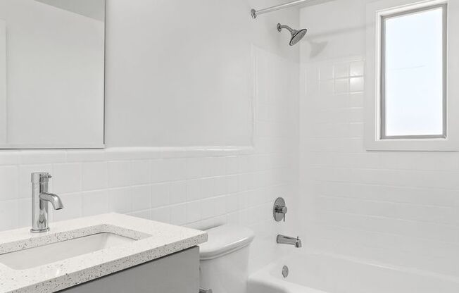 3 beds, 2 baths, 788 sqft, $3,580, Unit 6701-207