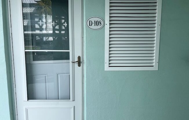 Condo For Rent at Waterway East