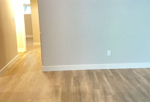 (946) 2790-C - Beautiful Updated 2-bedroom/1-bath