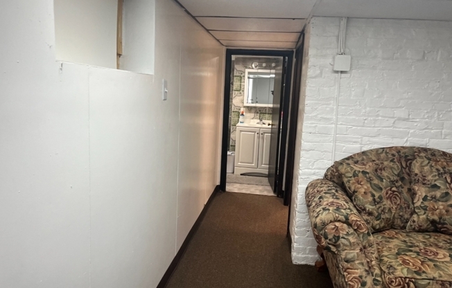39 VAN NESS PL