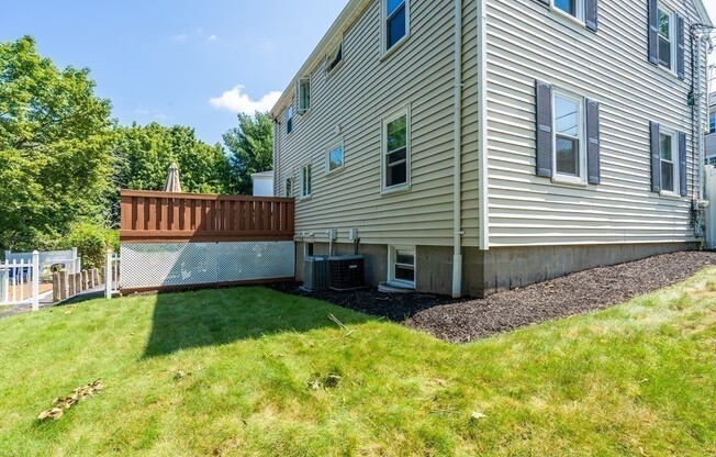 19 GREW HL RD
