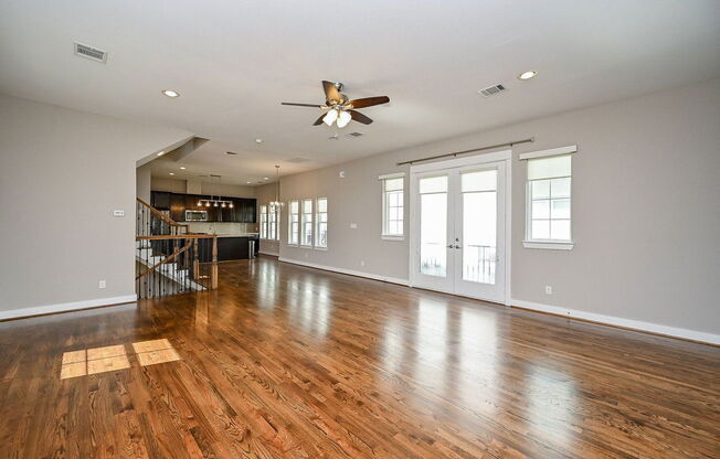 3 beds, 3.5 baths, 2,427 sqft, $2,900, Unit C