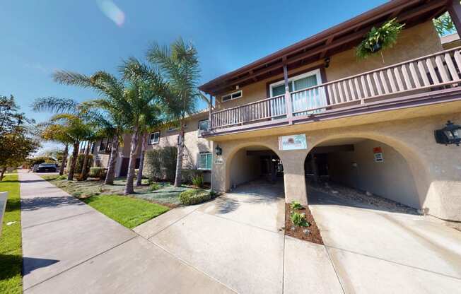 Swimming Pool and Spa at Huntington Cove Apartment Homes in Huntington Beach, California.