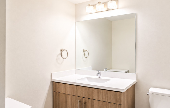 2 beds, 2 baths, 1,380 sqft, $3,350, Unit 204