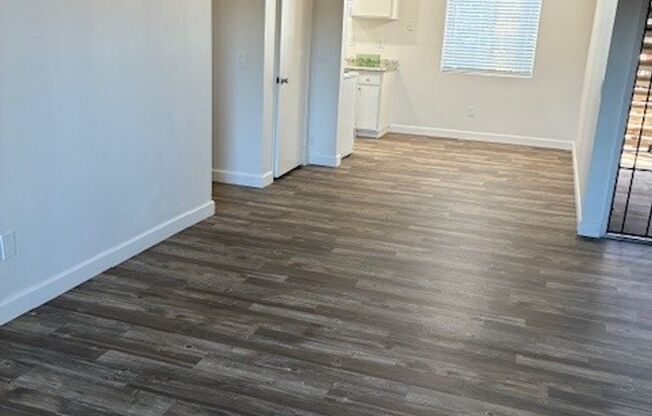 2 beds, 1.5 baths, 950 sqft, $2,045, Unit 52