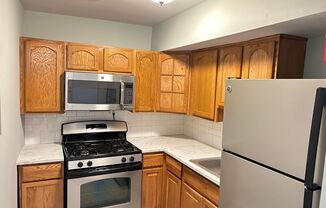 1 bed, 1 bath, $1,325, Unit Apt 2