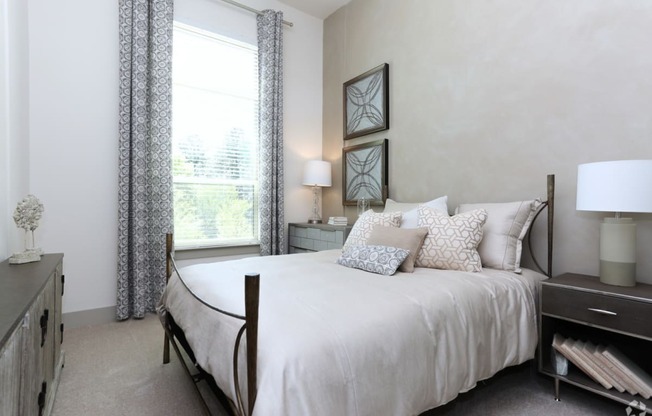 guest bedroom with white comforter