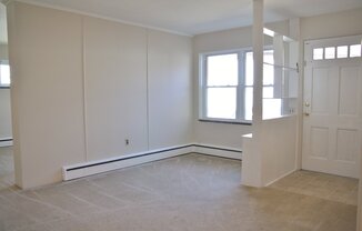 1 bed, 1 bath, $1,075, Unit APT G