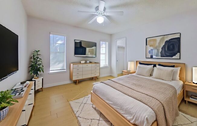 2 beds, 1 bath, 1,292 sqft, $2,049, Unit ELP2202-251A