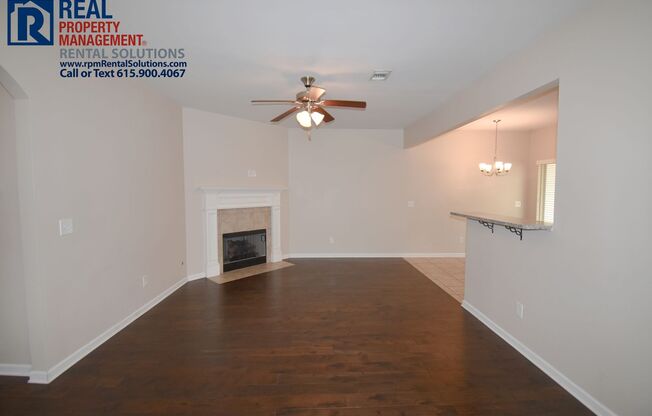 Great 3 bd 2.5 ba with Washer/Dryer included and attached garage!