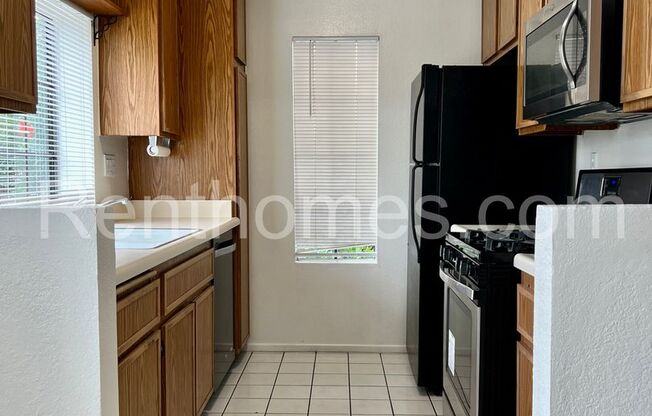Mira Mesa, 8550 Summerdale Rd #125, All Appliances, AC, Cvd Patio, Community Pool and Spa.